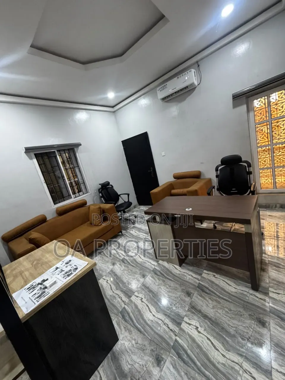 Commercial 6Bdrm Duplex With BQ Swimming Pool at Challenge, Ibadan in CHallenge / Ibadan