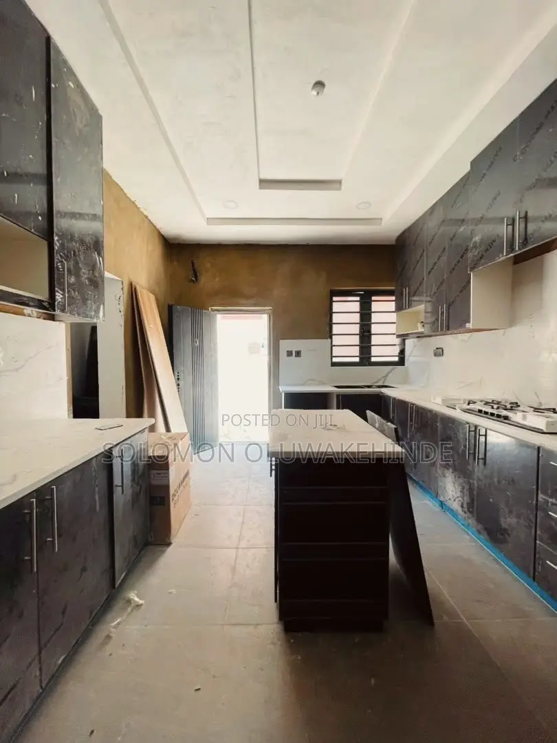 6bdrm Duplex in Magodo Gra Phase 2 for sale in Magodo