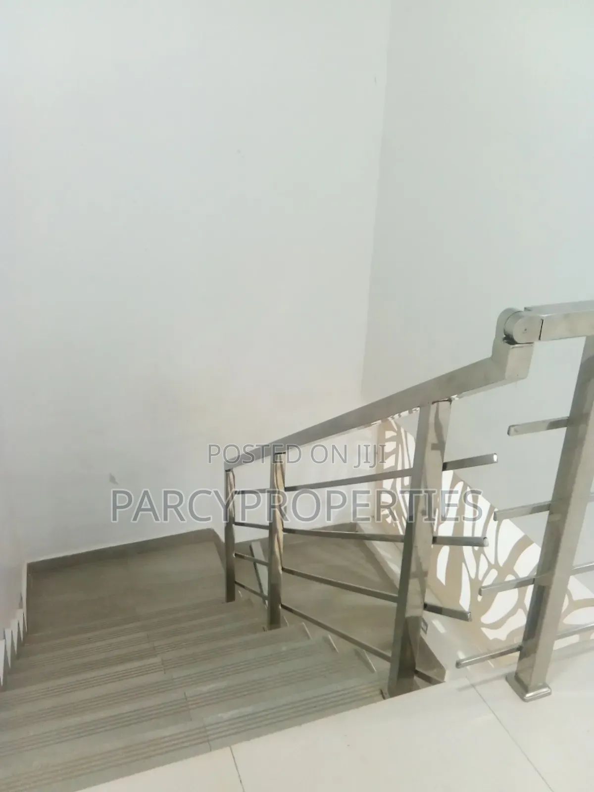 3bdrm Apartment in Atlantis 3, Ologolo for rent in Ologolo