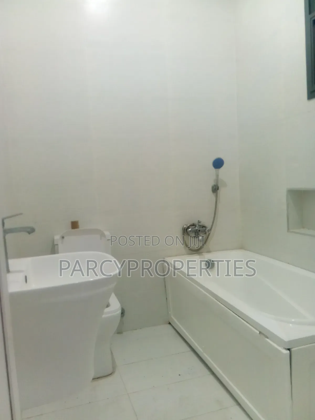 3bdrm Apartment in Atlantis 3, Ologolo for rent in Ologolo