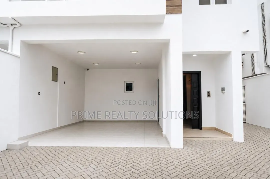 5bdrm Duplex in Banana Island for rent in Banana Island