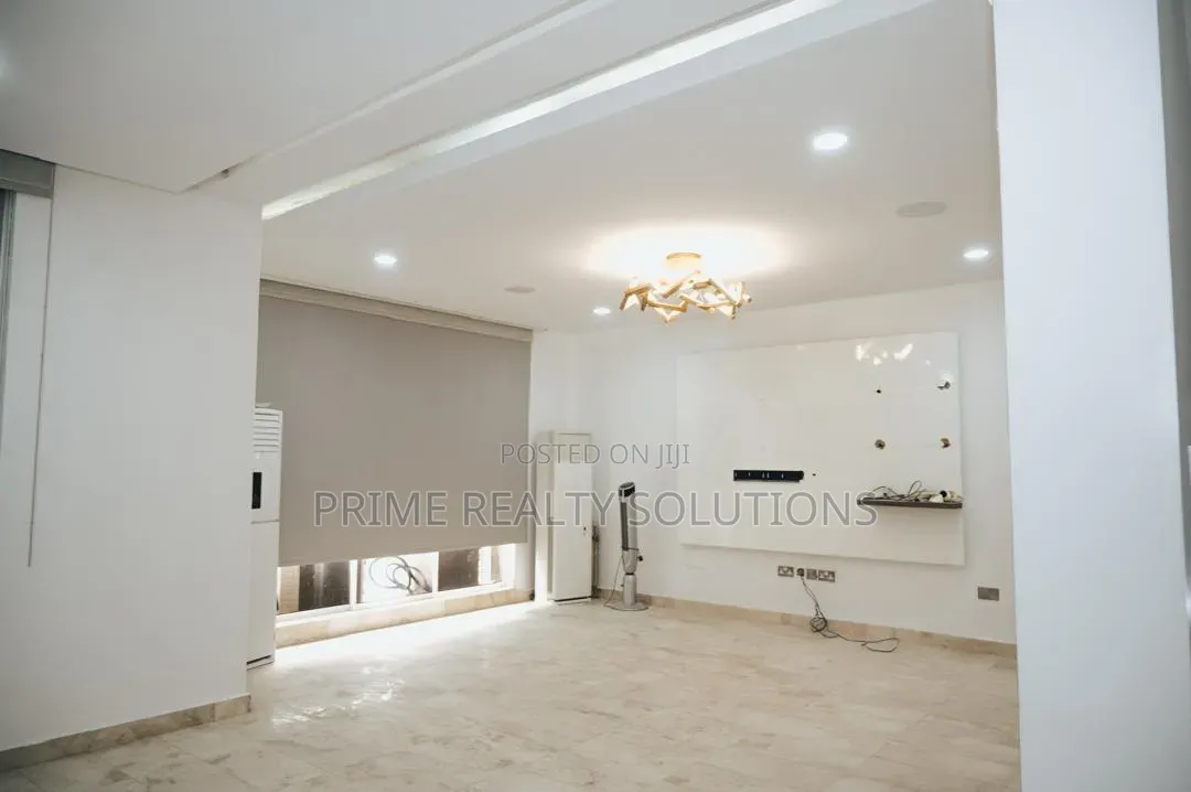 5bdrm Duplex in Banana Island for rent in Banana Island