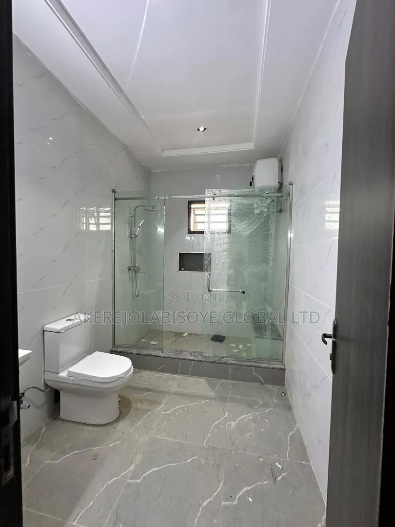 5bdrm Duplex in Before Paradise, Life Camp for rent in Life Camp