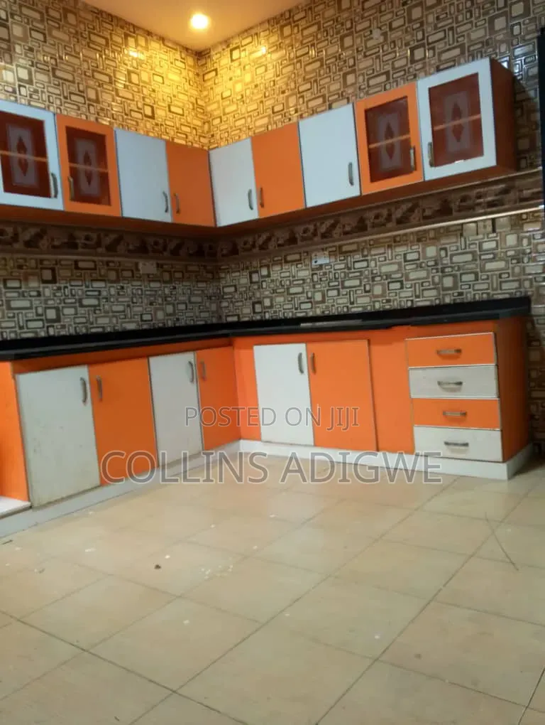 3bdrm Duplex in Lekki Phase 1 Right for rent in Lekki Phase 1