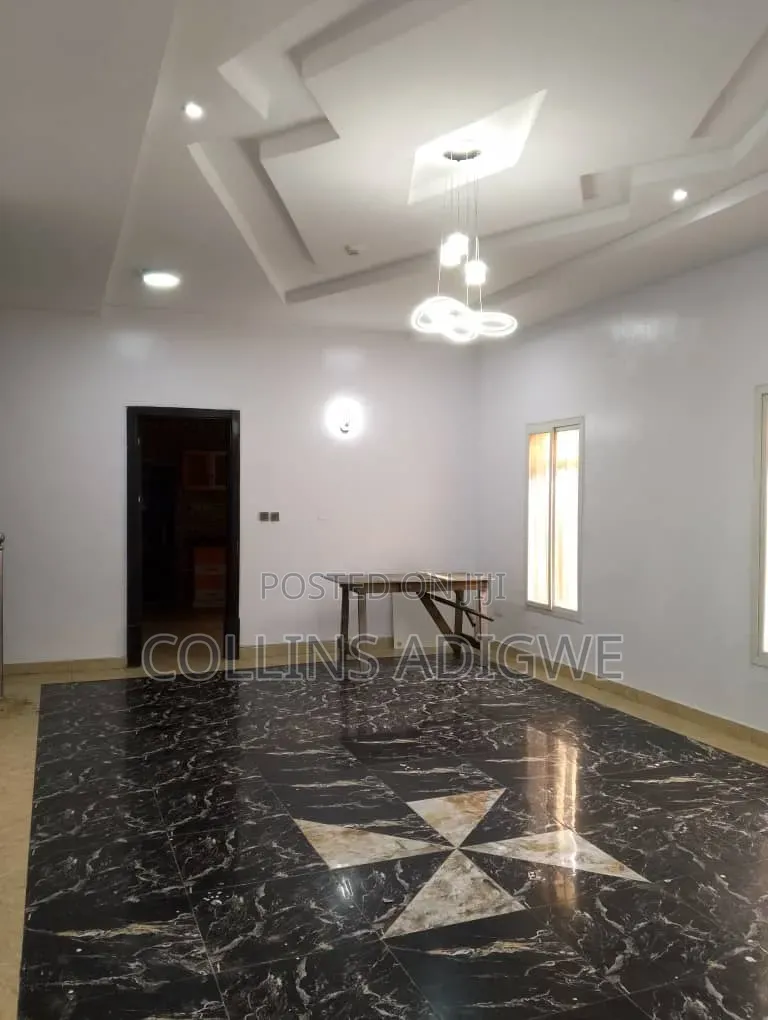 3bdrm Duplex in Lekki Phase 1 Right for rent in Lekki Phase 1