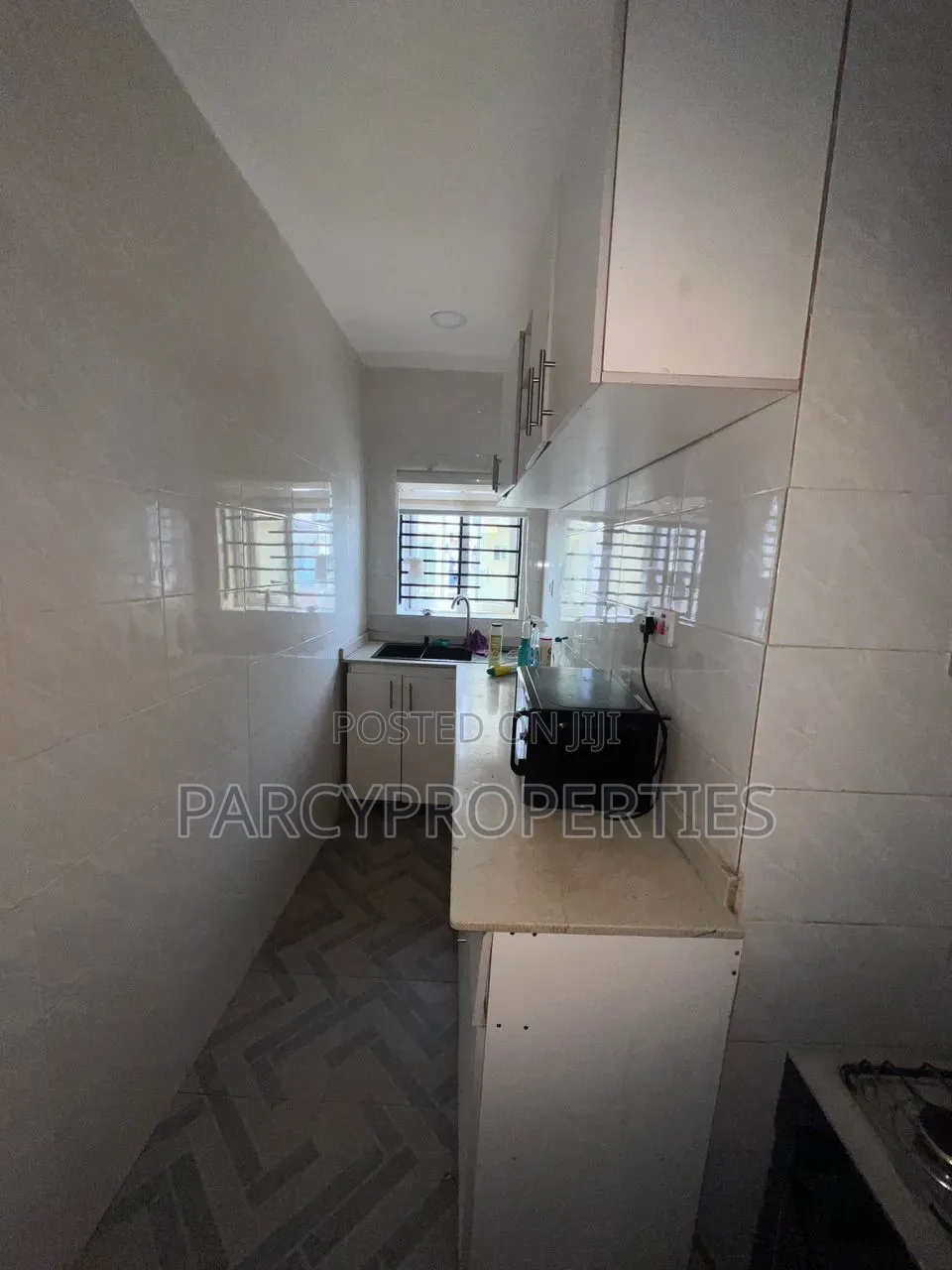 2bdrm Apartment in Cyberville Estate, Lekki Expressway for rent in Lekki Expressway