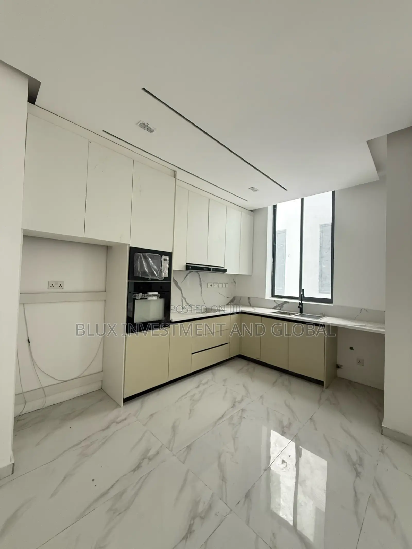 2bdrm Apartment in Lekki Phase 1 for sale in Lekki Phase 1