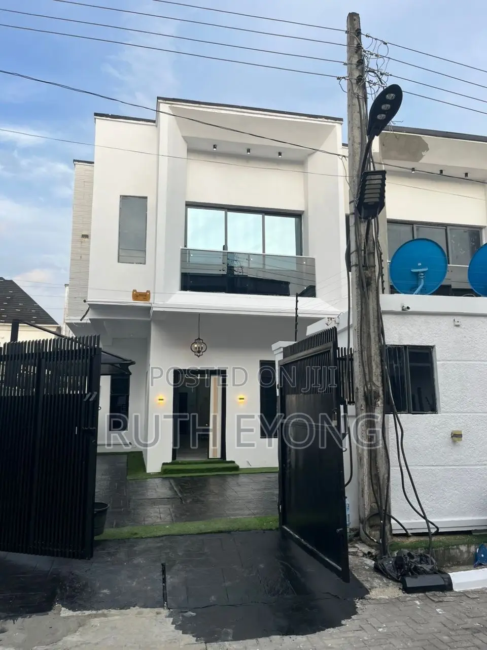 4bdrm Duplex in Chevron Lekki Lagos for sale in Chevron