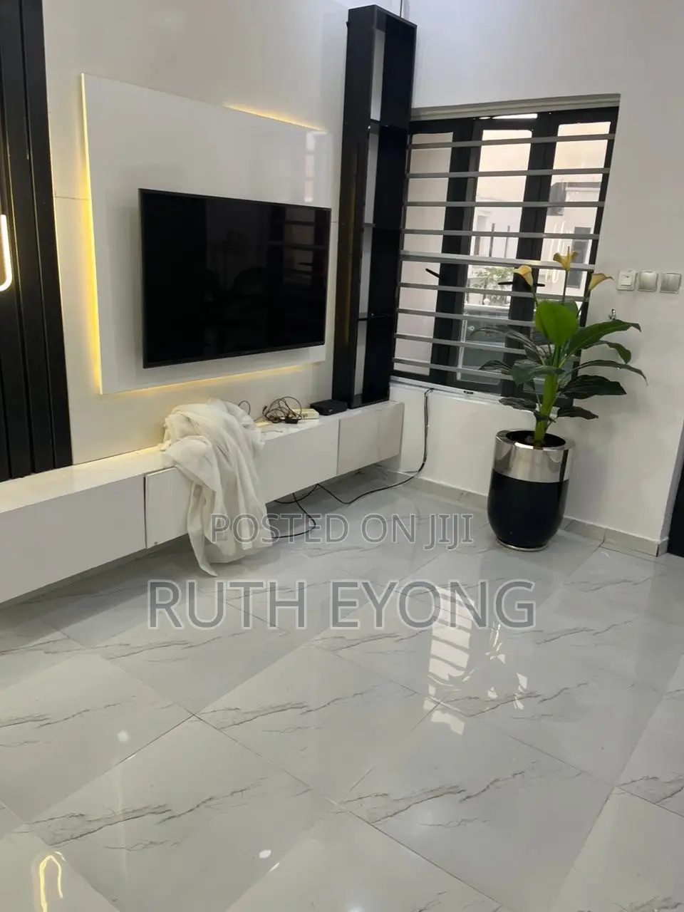 4bdrm Duplex in Chevron Lekki Lagos for sale in Chevron