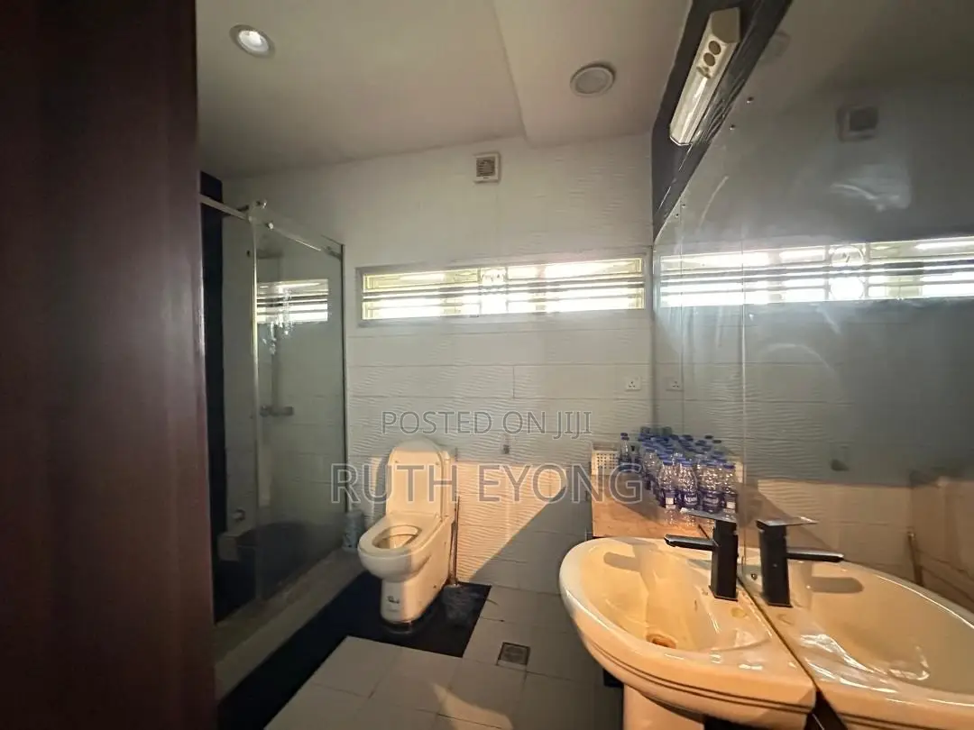 4bdrm Townhouse/Terrace in Lekki Paradise, Chevron for sale in Chevron