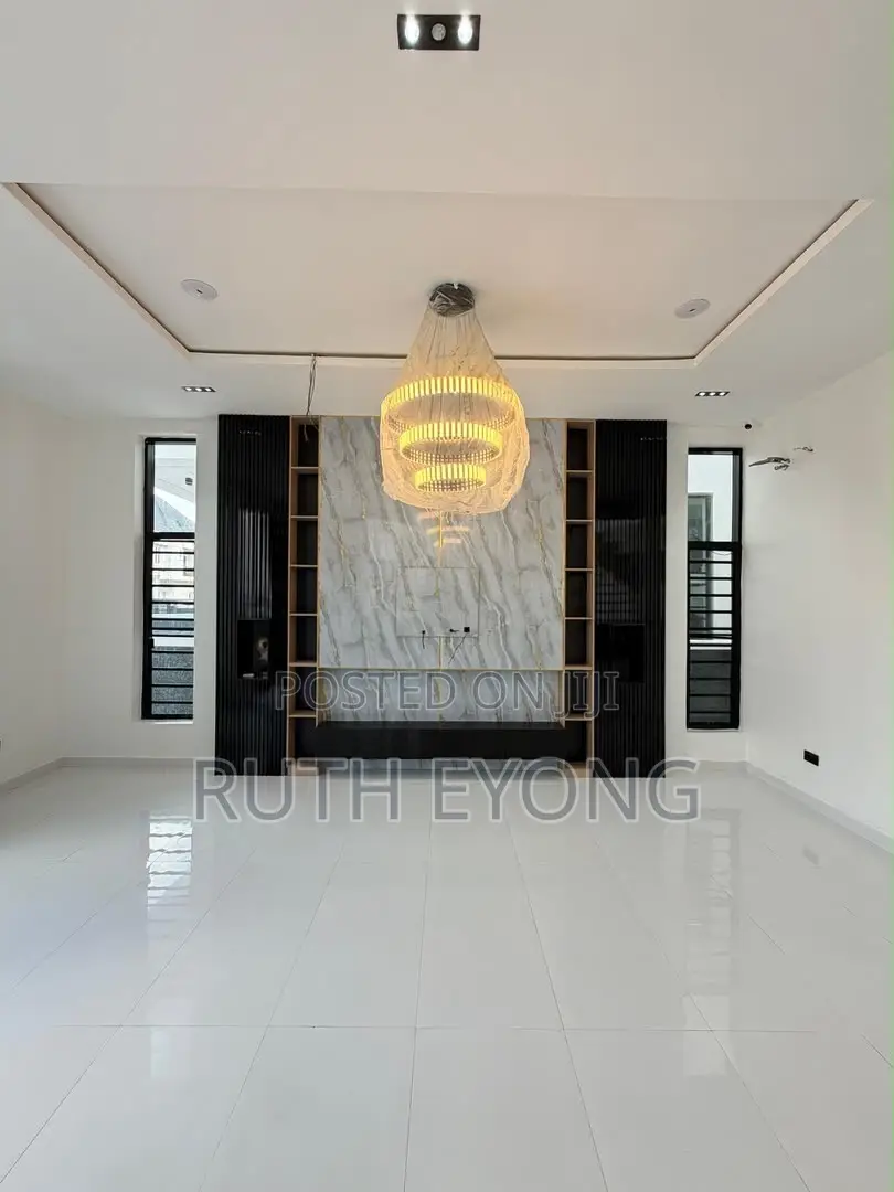 5bdrm House in Vgc Harris Drive for sale in VGC / Ajah