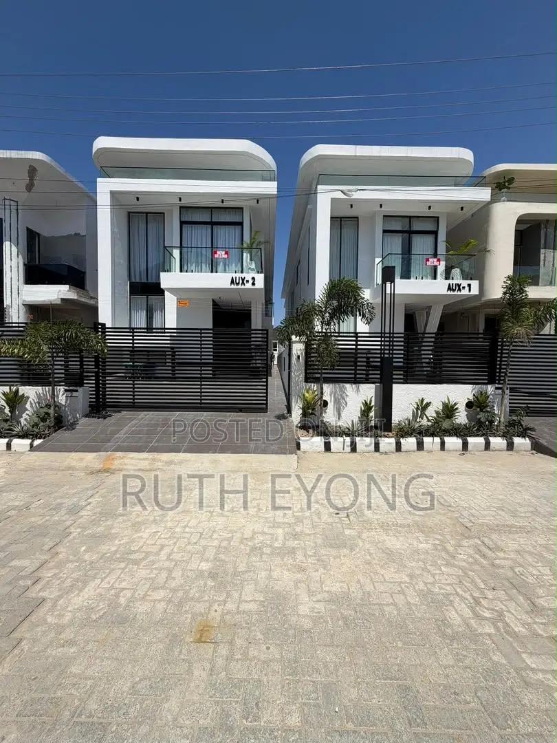 5bdrm Duplex in Orchid, Lekki Phase 1 for sale in Lekki Phase 1
