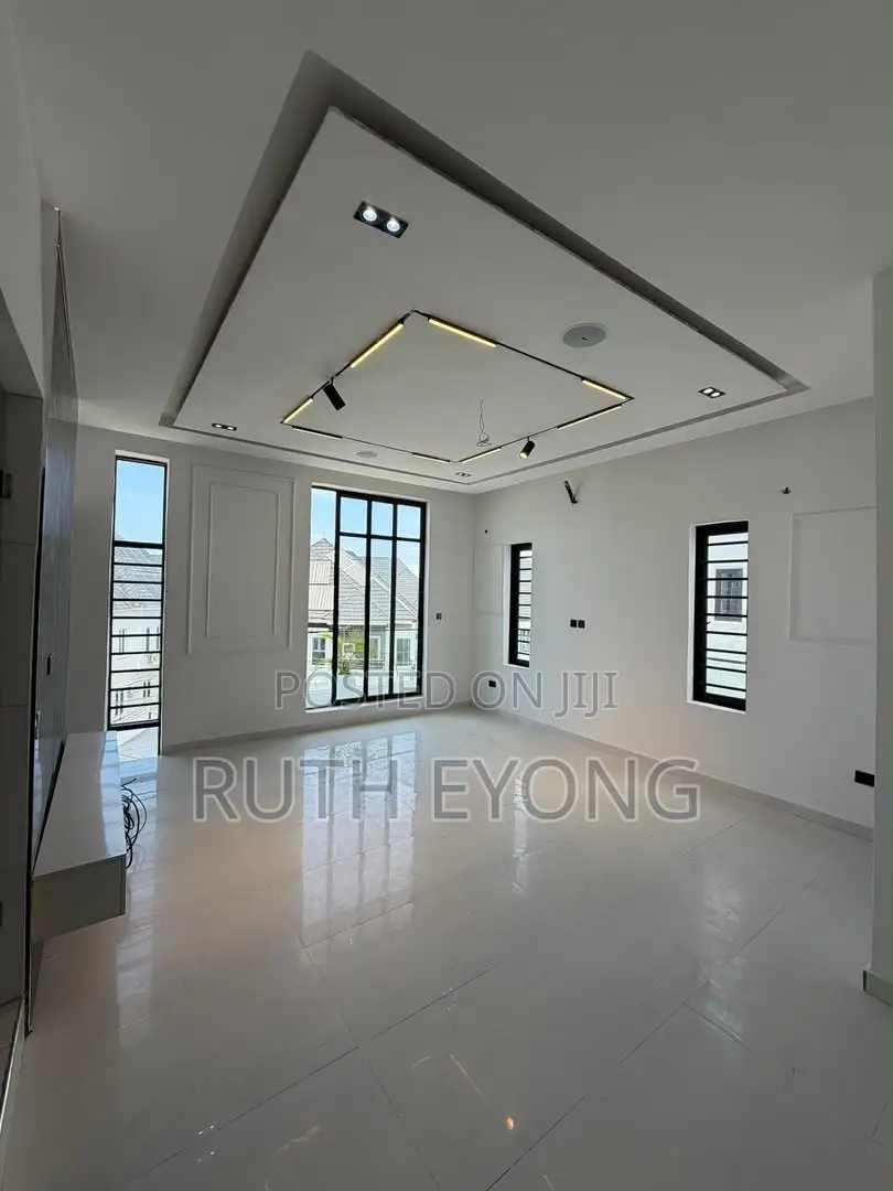 5bdrm Duplex in Orchid, Lekki Phase 1 for sale in Lekki Phase 1