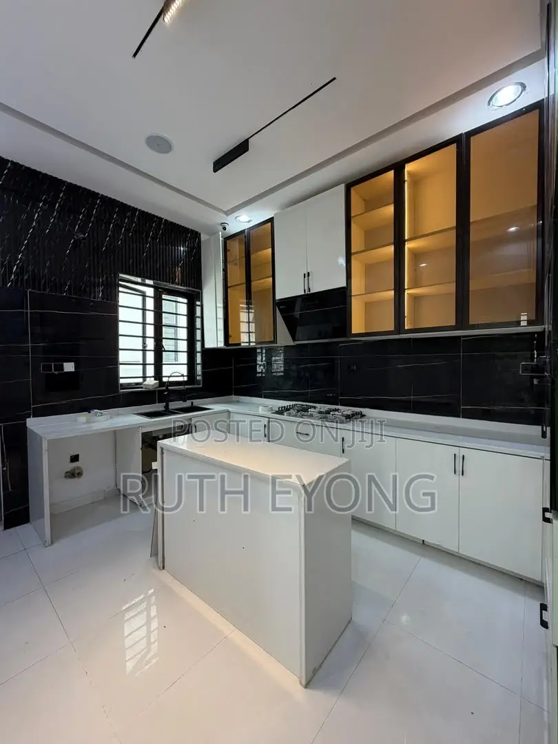 5bdrm Duplex in Orchid, Lekki Phase 1 for sale in Lekki Phase 1