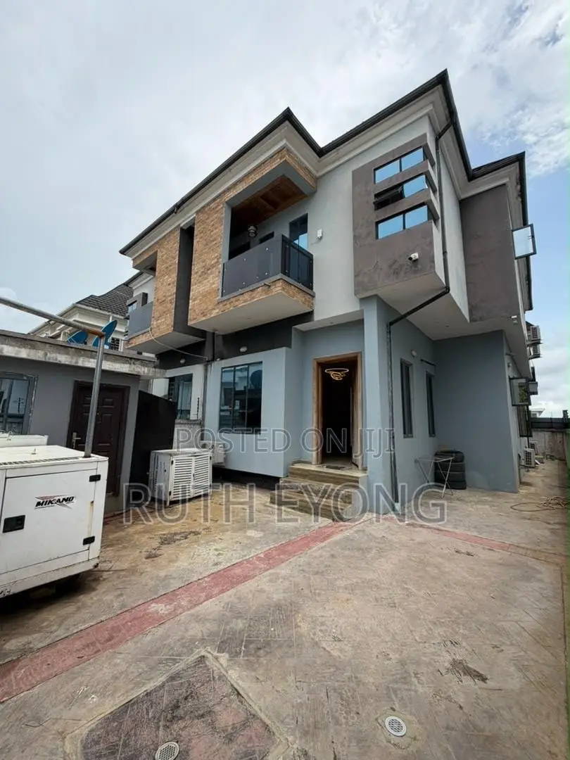 4bdrm Duplex in Vgc Harris Drive for sale in VGC / Ajah