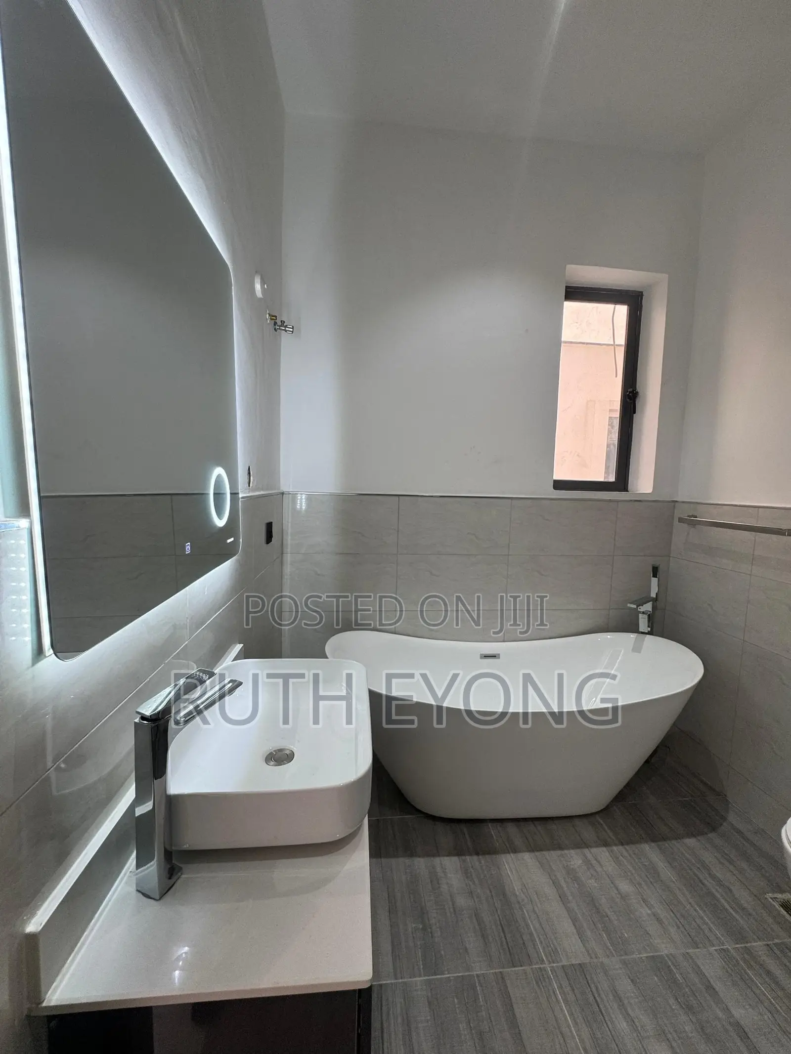 4bdrm Townhouse/Terrace in Lekki Phase 1 Lagos for sale in Lekki Phase 1