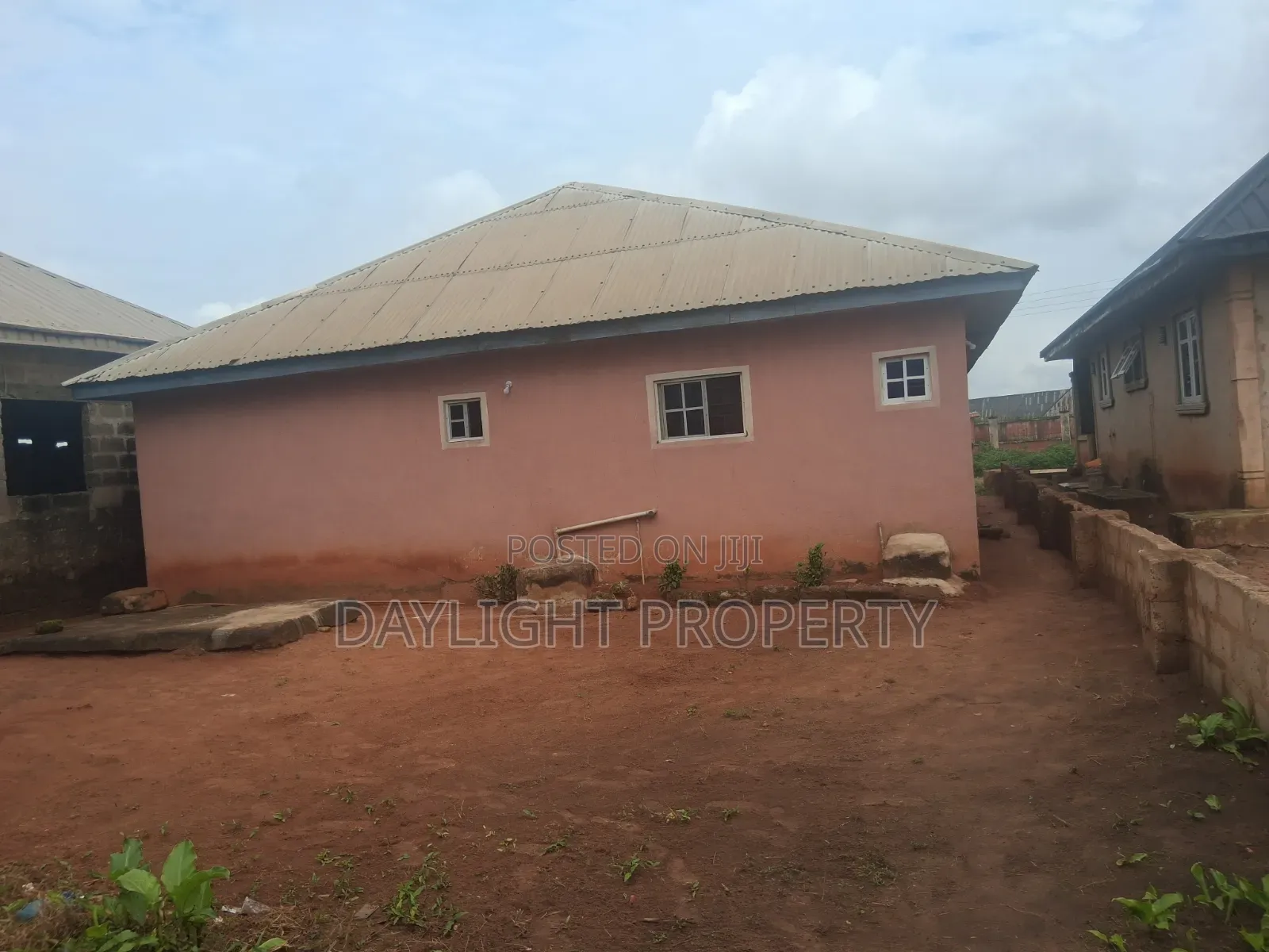 4bdrm Bungalow in Daylight Property, Benin City for sale in Benin City
