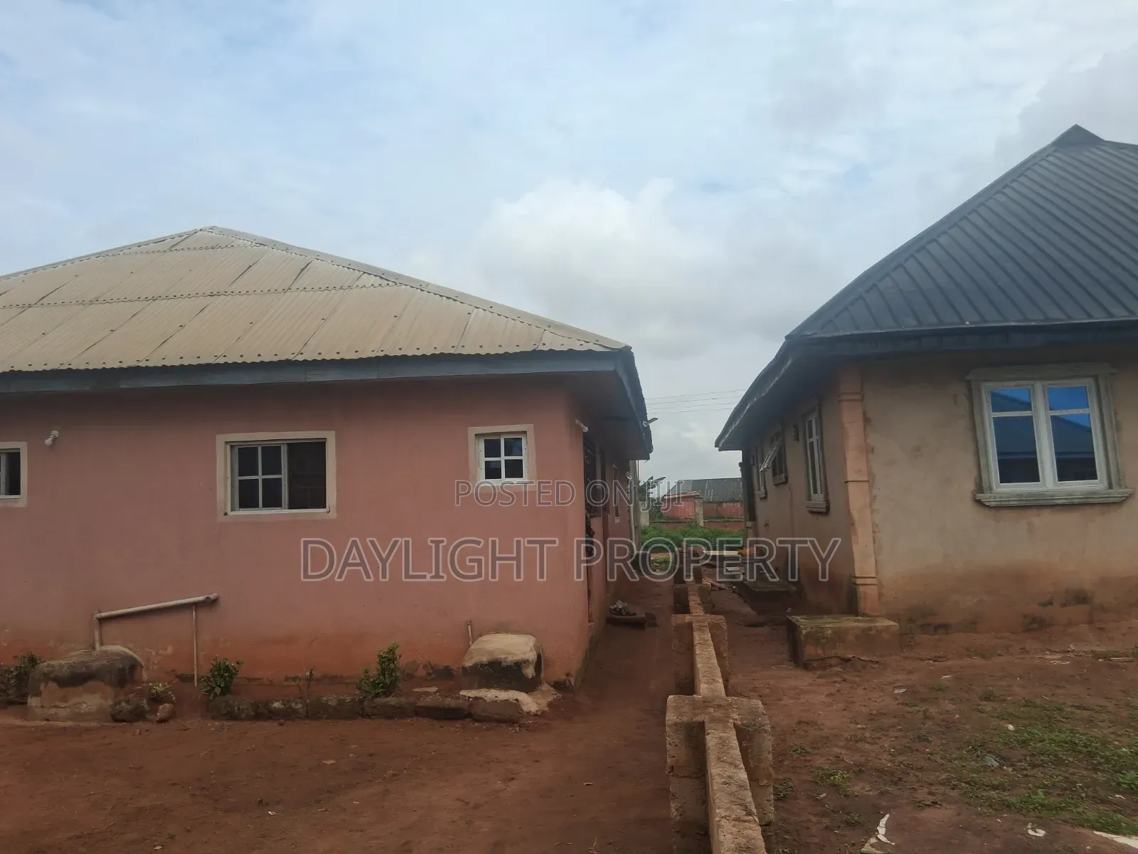 4bdrm Bungalow in Daylight Property, Benin City for sale in Benin City