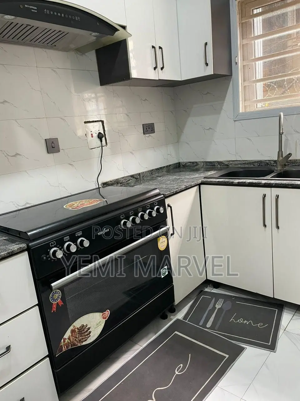 8bdrm Block of Flats in Akoto Estate, Elebu, for sale in Akala Express