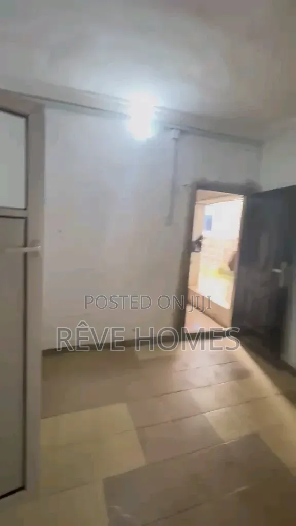Studio Apartment in Soluyi for rent in Soluyi