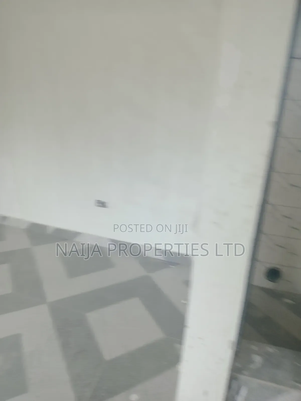 Shop Closed to the Express at MajeK, Sangotedo for Rent in Sangotedo
