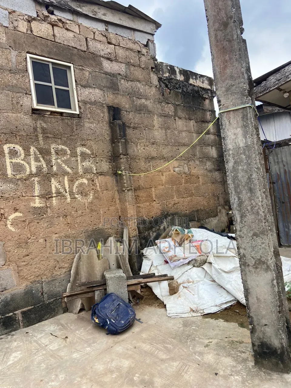 A Demolishable Bungalow Ikola Off Suraju Ikola/ Command Axis Lagos in Ipaja / Ipaja
