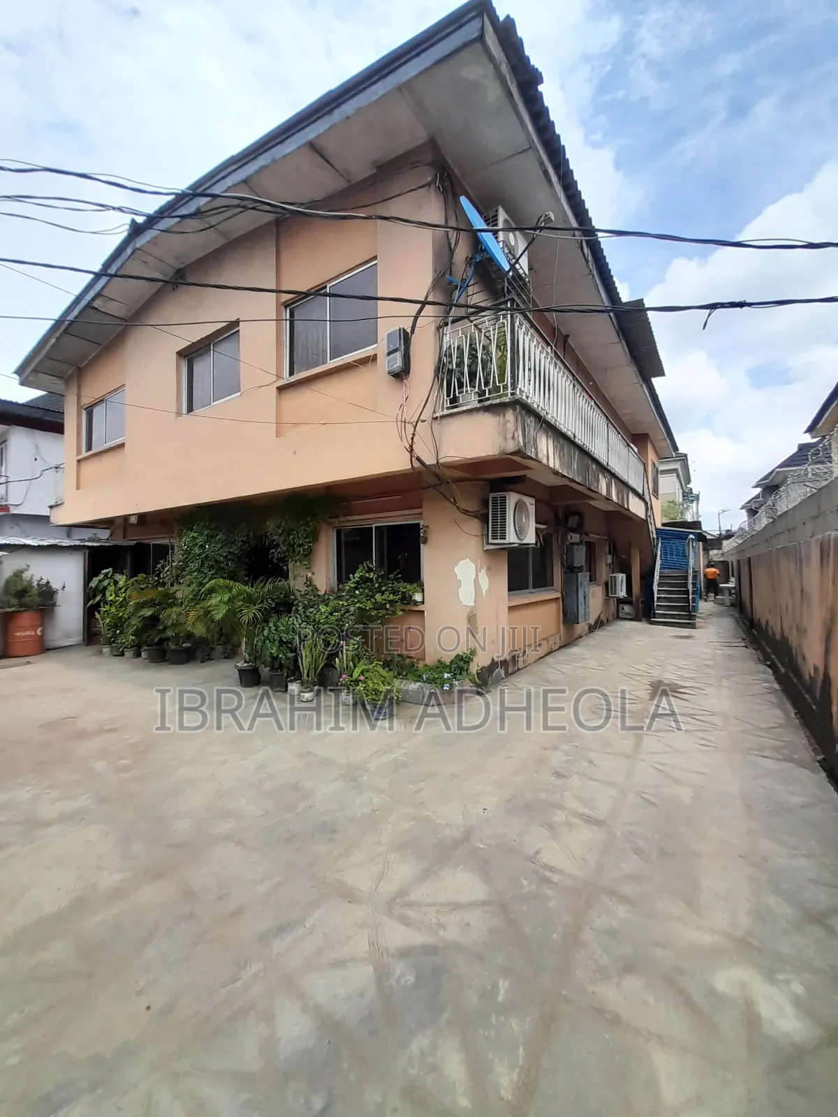 4bdrm Block of Flats in Ilupeju Estate for sale in Ilupeju Industrial Estate