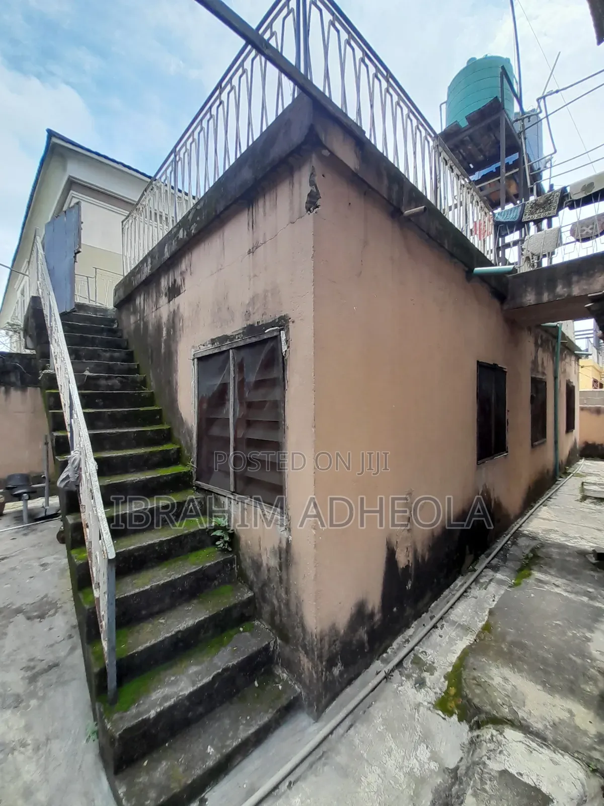 4bdrm Block of Flats in Ilupeju Estate for sale in Ilupeju Industrial Estate