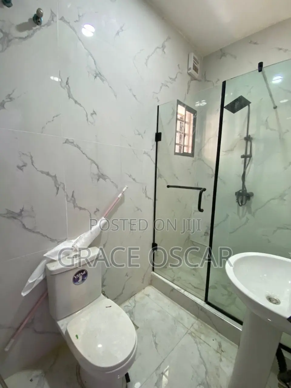 5bdrm Duplex in Osapa london for sale in Osapa london