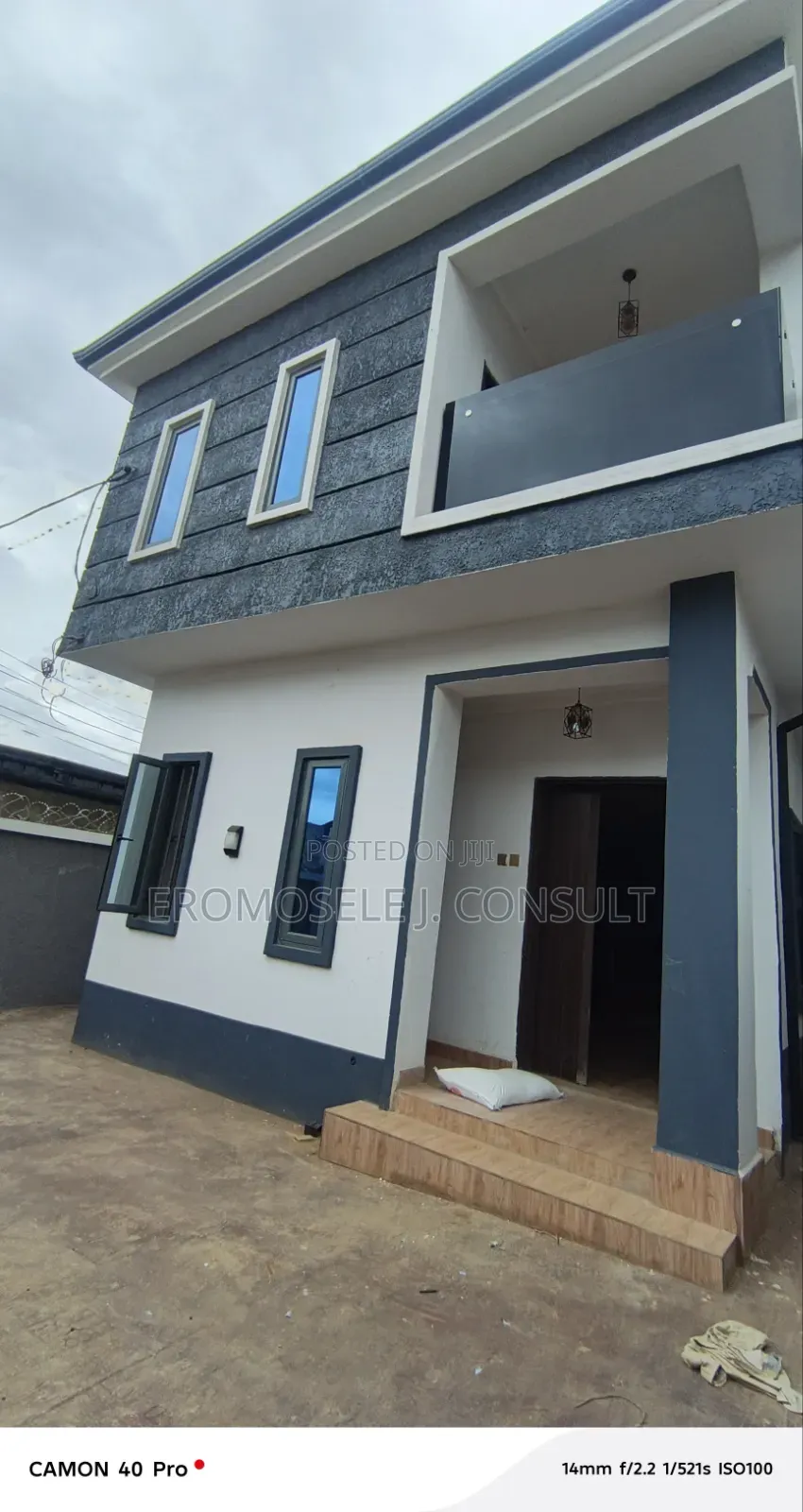3bdrm Duplex in Gowon Estate, Egbeda for sale in Egbeda