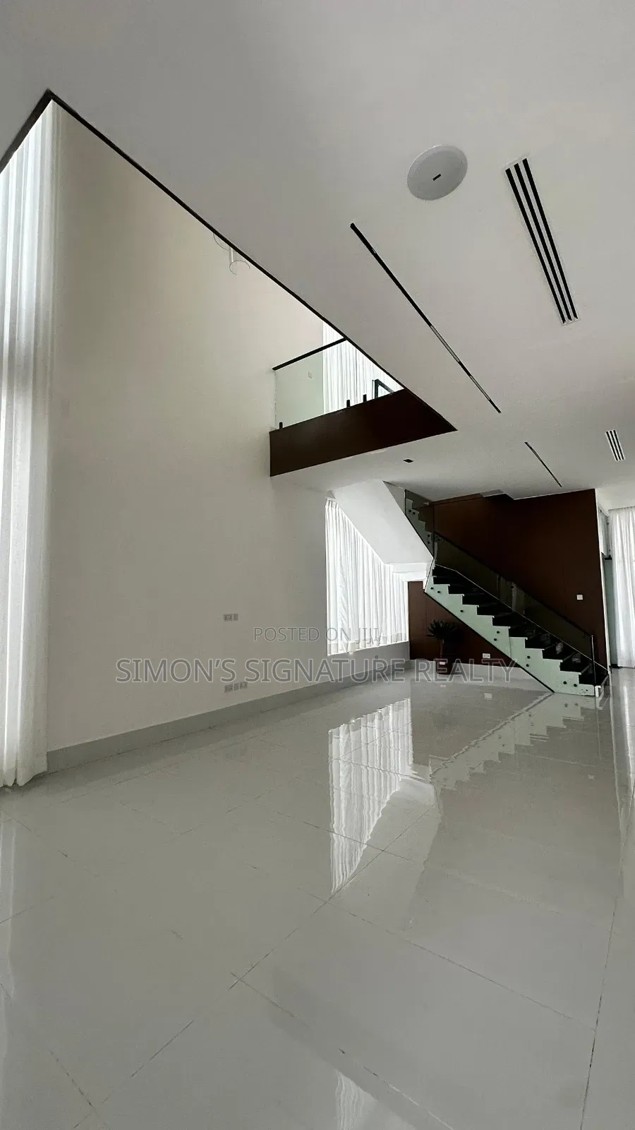 5bdrm Duplex in Orchid, Chevron for sale in Chevron