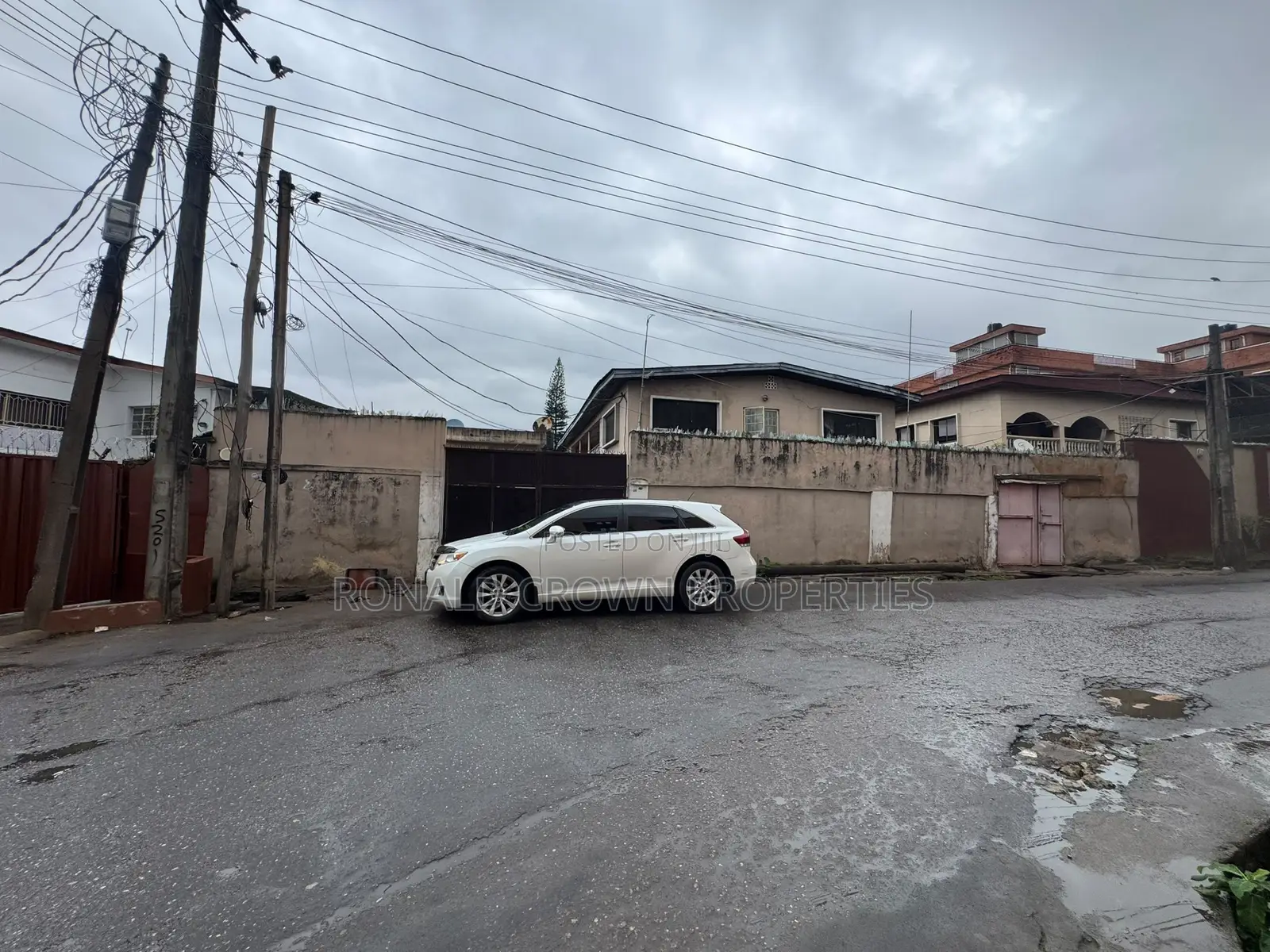 2bdrm Bungalow in Bye Pass Ilupeju for sale in Bye Pass Ilupeju