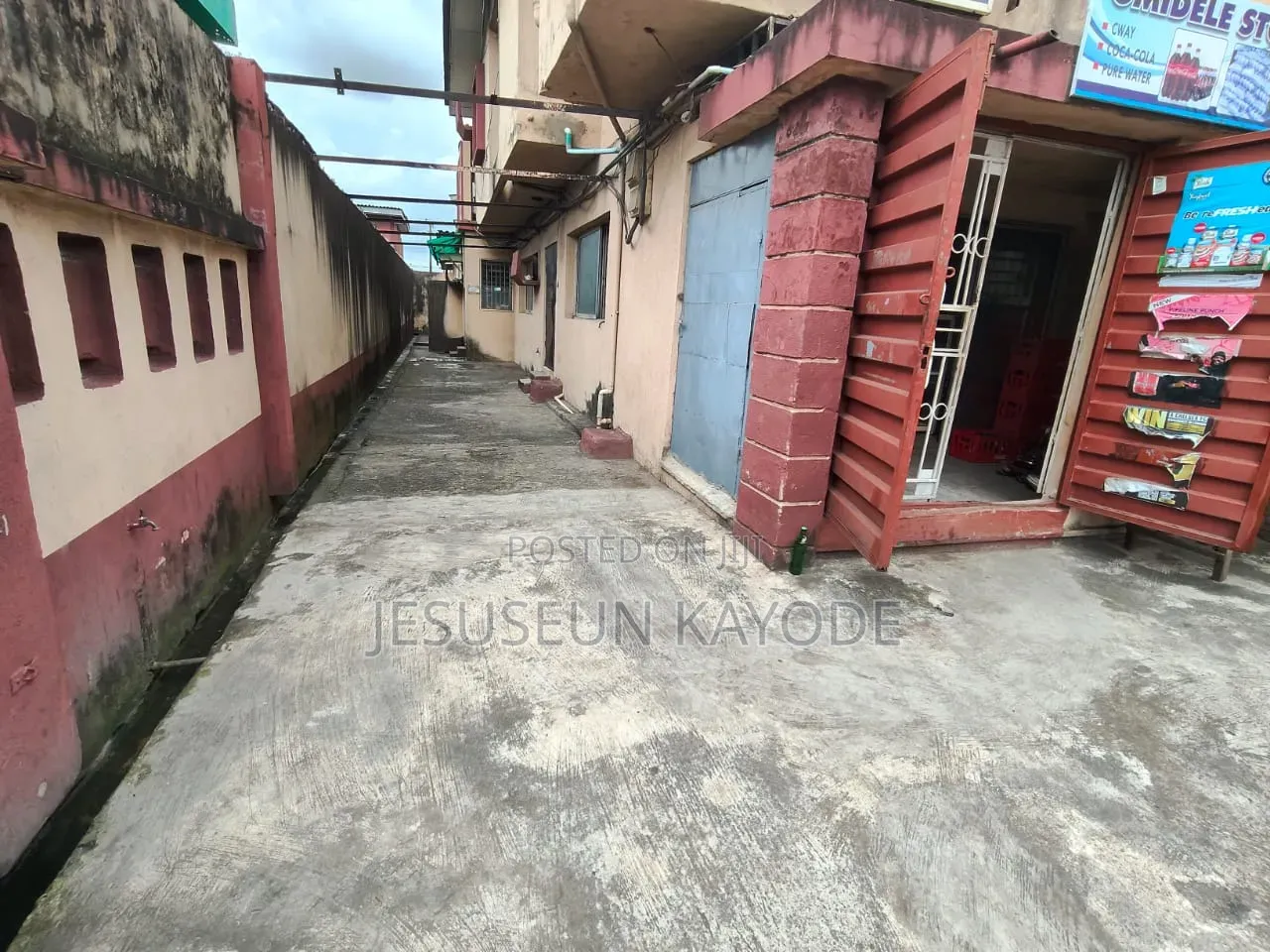 5 Bedroom Detach House for Office Use in Obafemi Awolowo Way