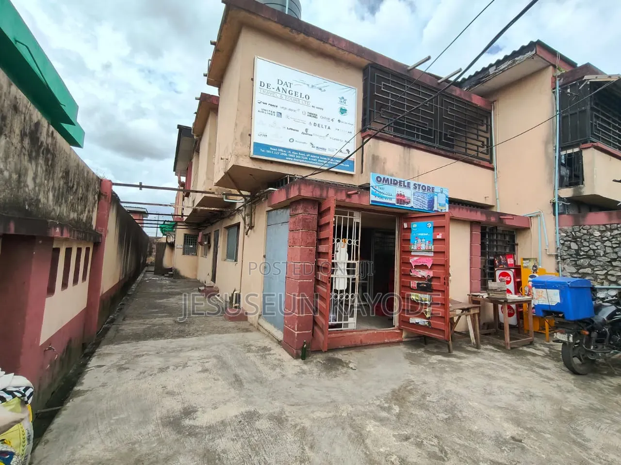 5 Bedroom Detach House for Office Use in Obafemi Awolowo Way