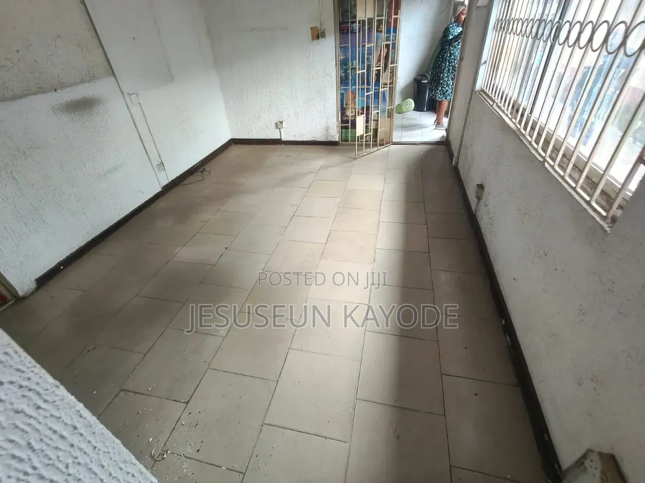 5 Bedroom Detach House for Office Use in Obafemi Awolowo Way