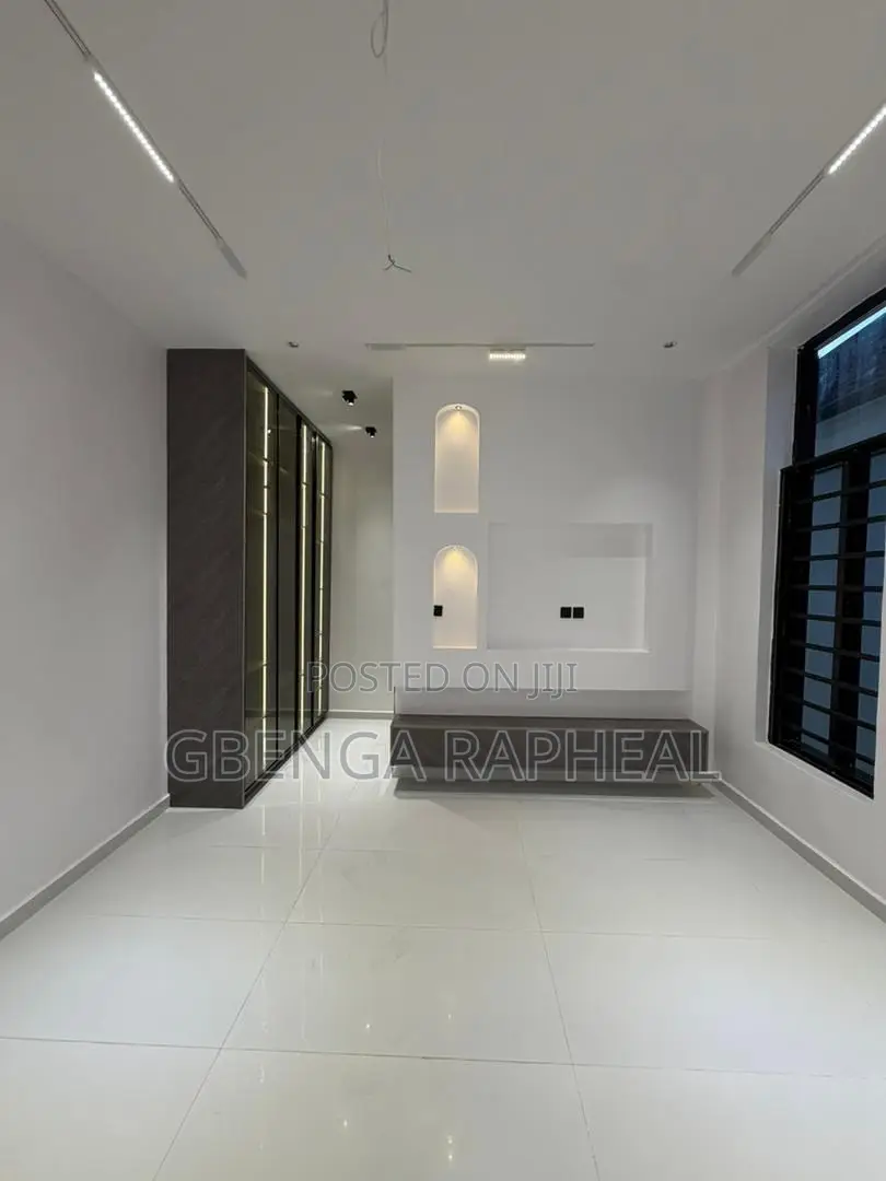 5bdrm Duplex in Vgc, Lekki for sale in Lekki