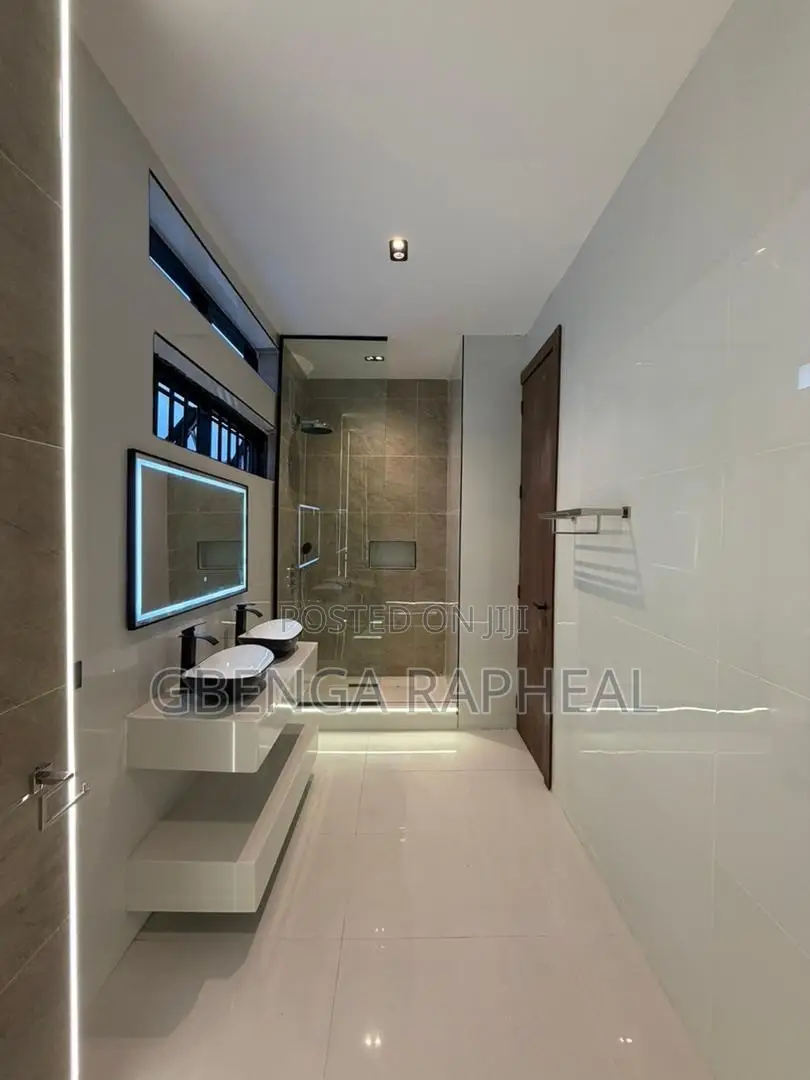 5bdrm Duplex in Vgc, Lekki for sale in Lekki