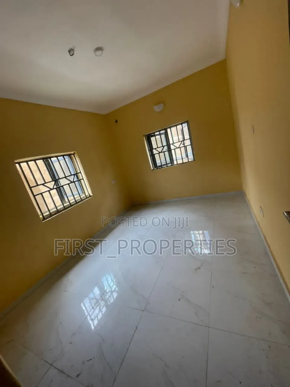 Furnished 3bdrm Block of Flats in Johnson Awe, Oluyole Estate for rent in Oluyole Estate