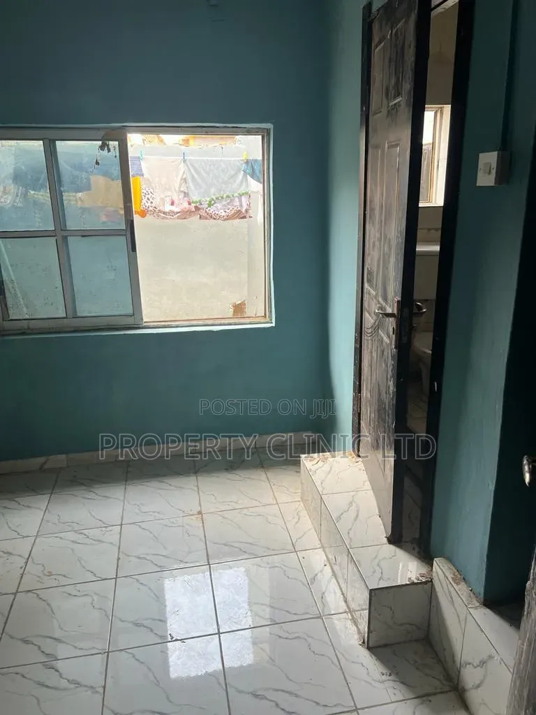 3bdrm Apartment in Obafemi-Owode for sale in Obafemi-Owode
