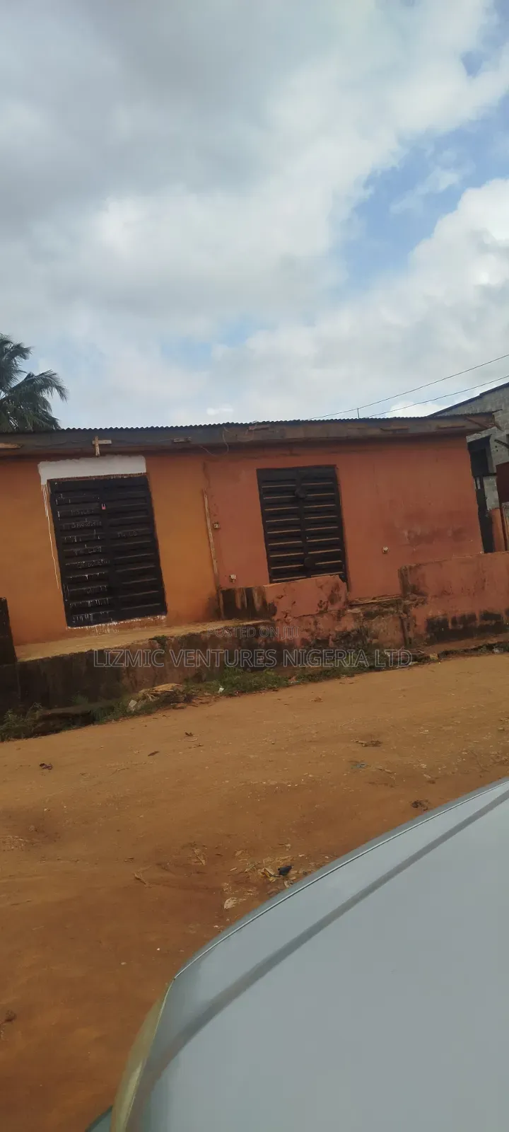 Nice Shop Tolet in Igando / Ikotun/Igando