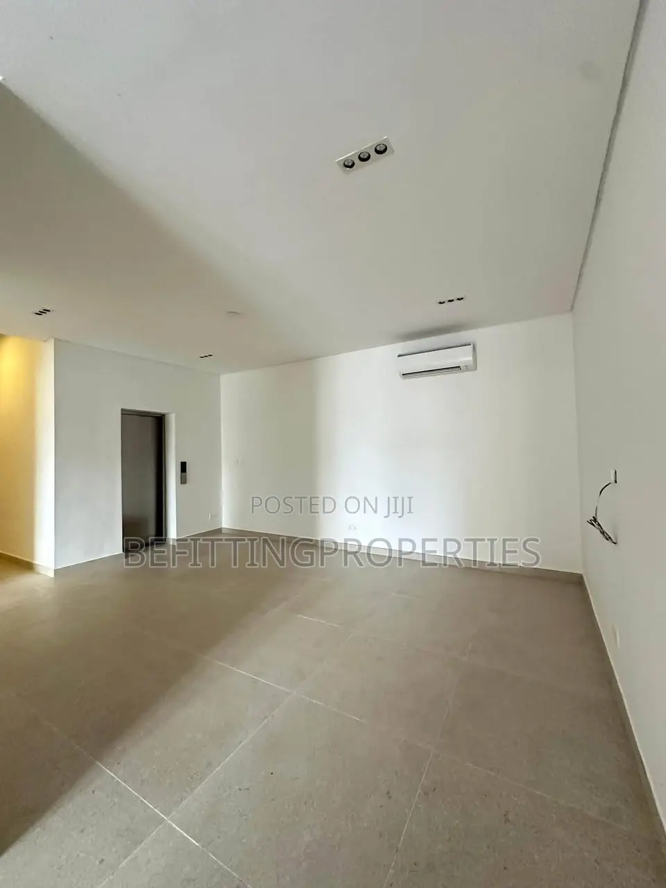 5bdrm Duplex in Banana Island for sale in Banana Island