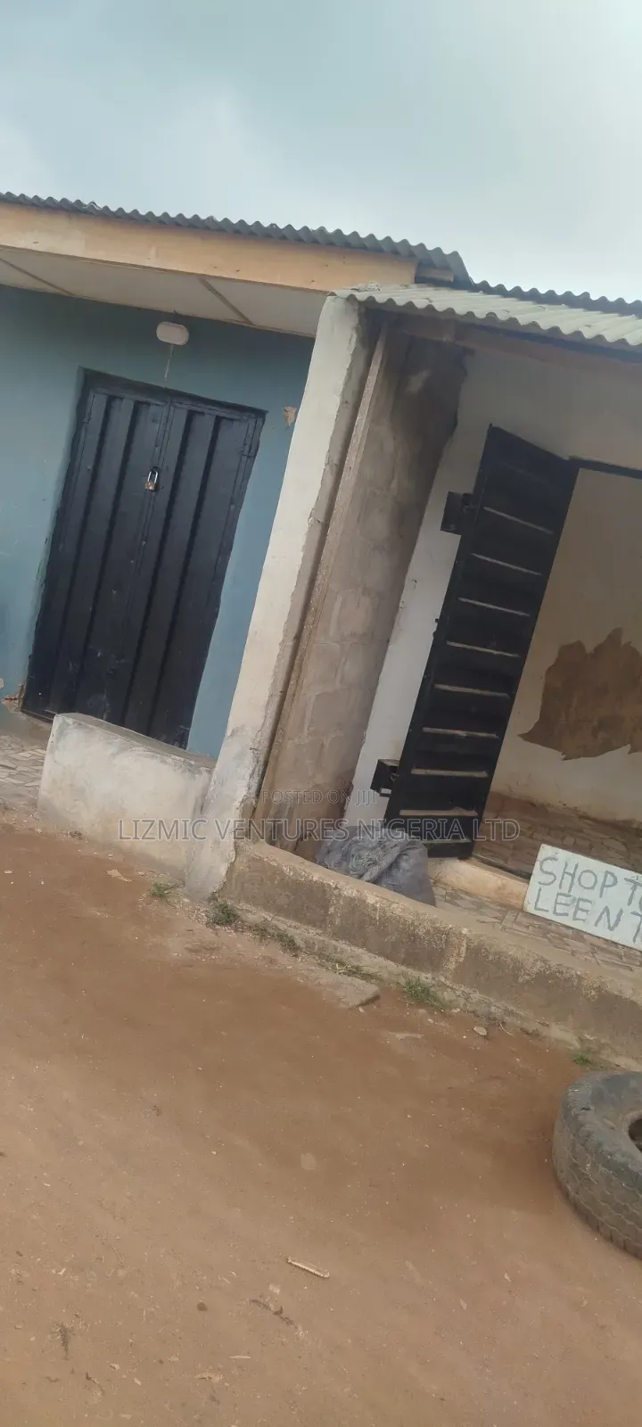 Busy Small Shop Tolet in Igando / Ikotun/Igando