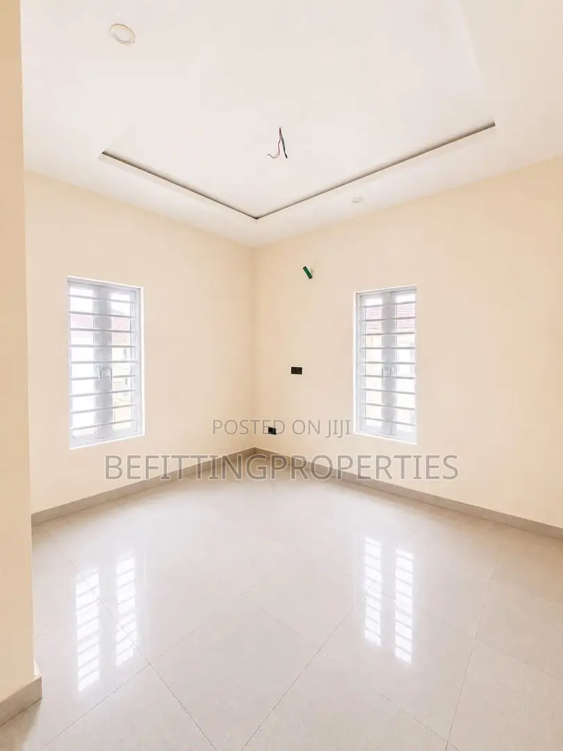 6bdrm Duplex in Ajah for sale in Ajah