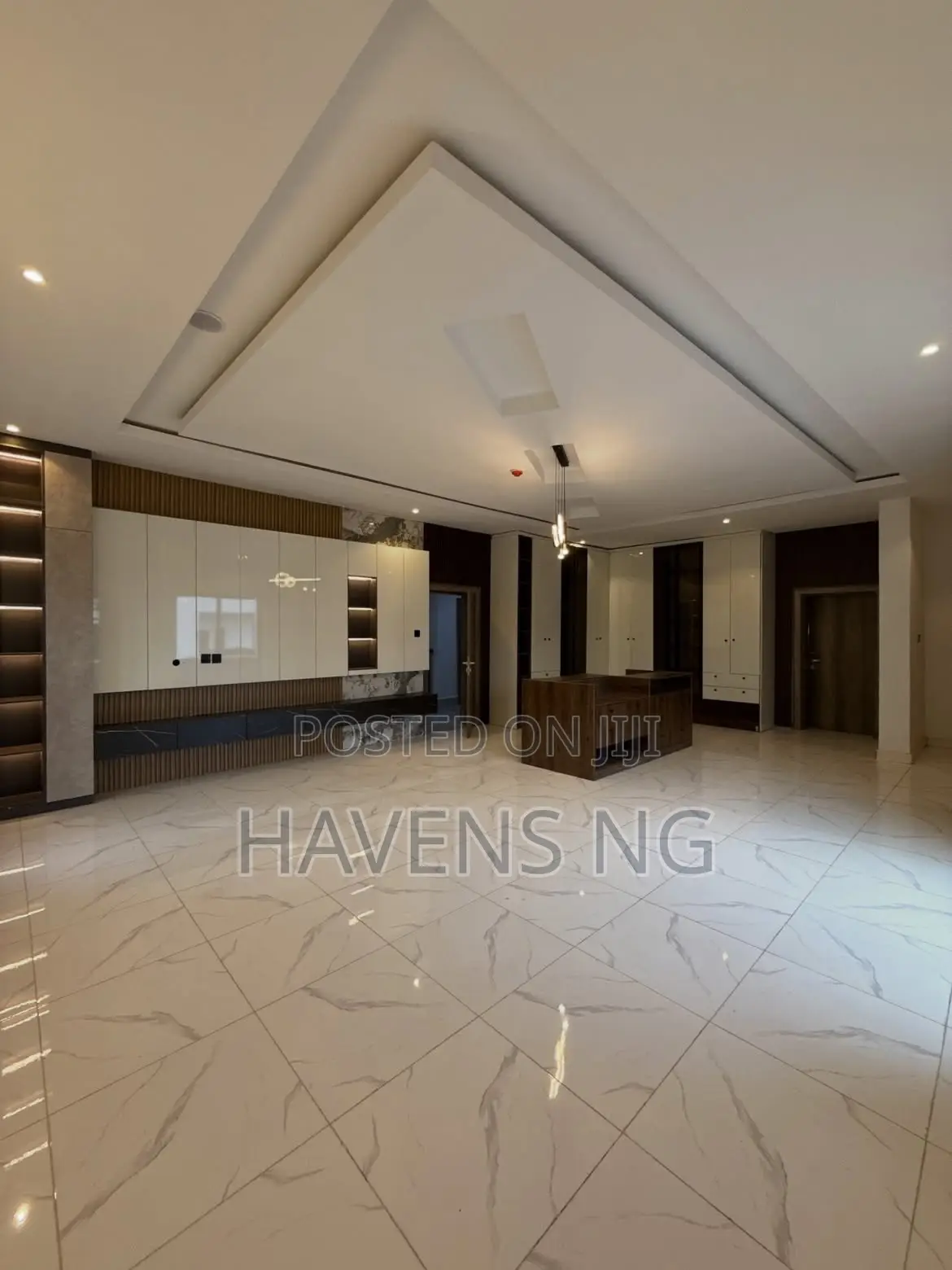 6bdrm Duplex in Katampe Extension for sale in Katampe Extension