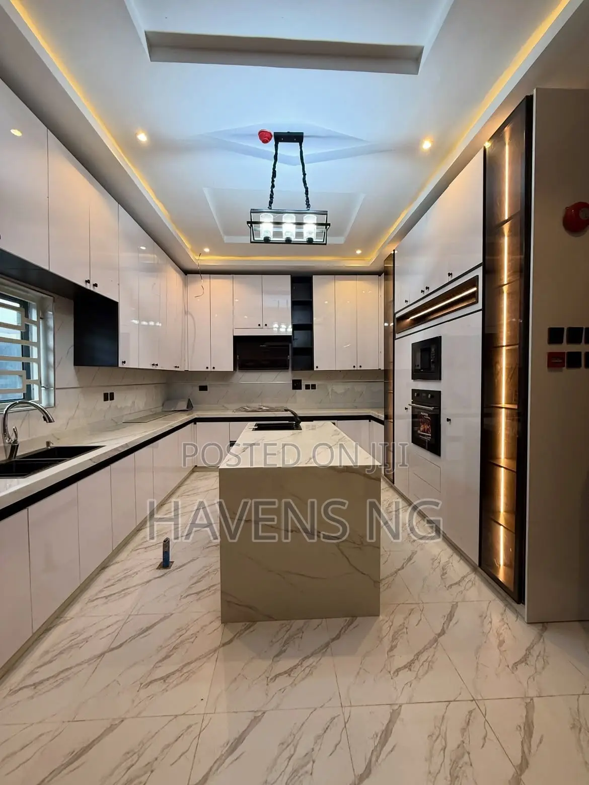 6bdrm Duplex in Katampe Extension for sale in Katampe Extension