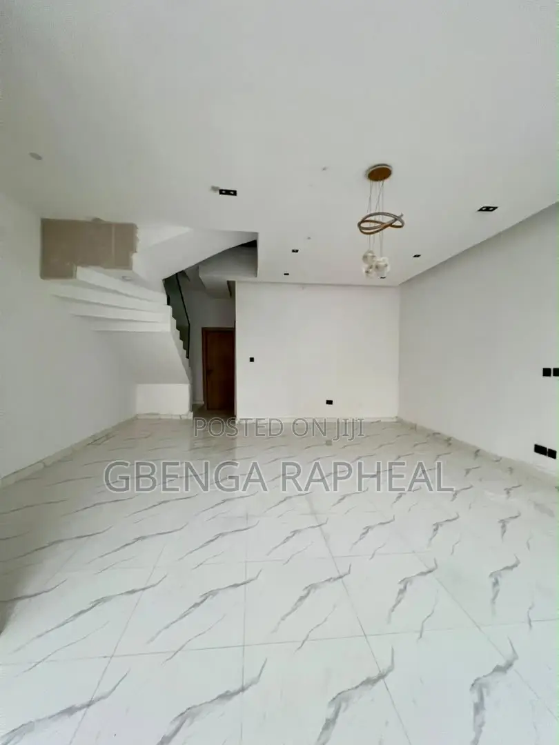 4bdrm Townhouse/Terrace in Ikota, Lekki for sale in Lekki
