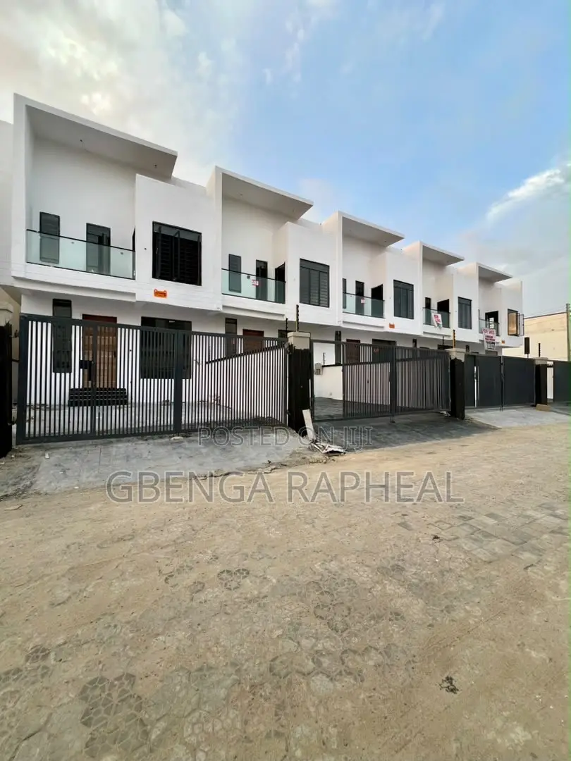 4bdrm Townhouse/Terrace in Ikota, Lekki for sale in Lekki