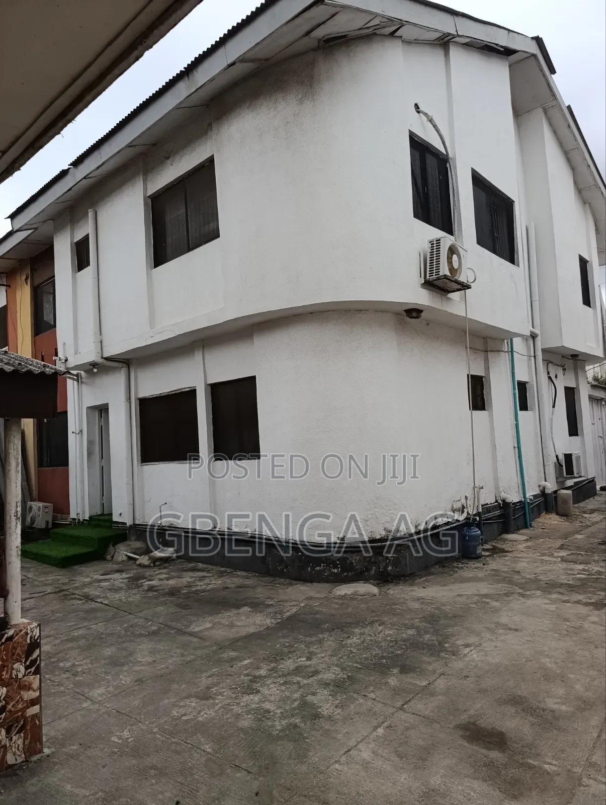 4bdrm Duplex in Omole Phase 1 for sale in Omole Phase 1