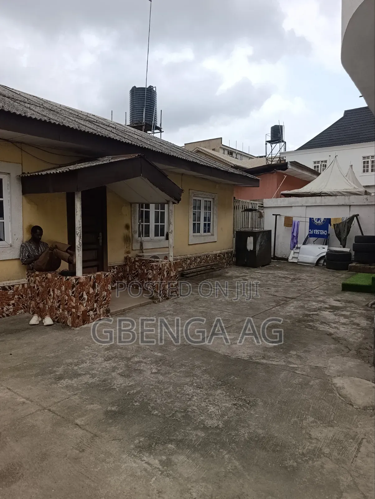 4bdrm Duplex in Omole Phase 1 for sale in Omole Phase 1