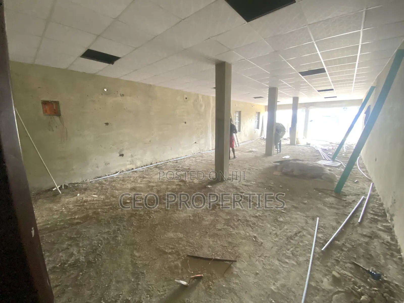 150sqm Warehouse/Store Facing Ado Road Ajah Lagos in Ado / Ajah